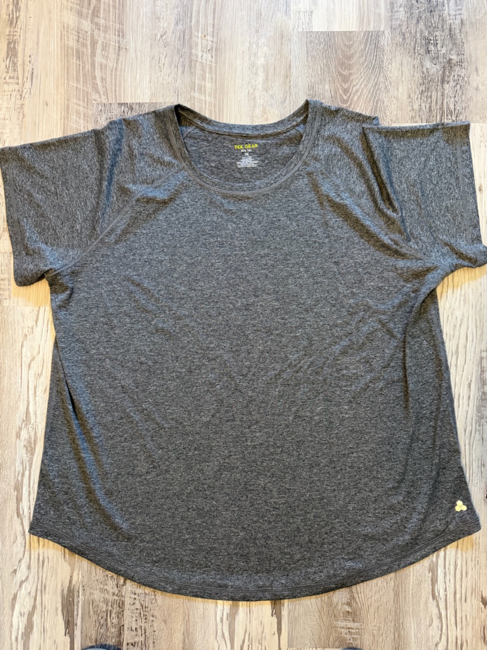 Tek Gear Dry Fit Women’s Short Sleeve Tee